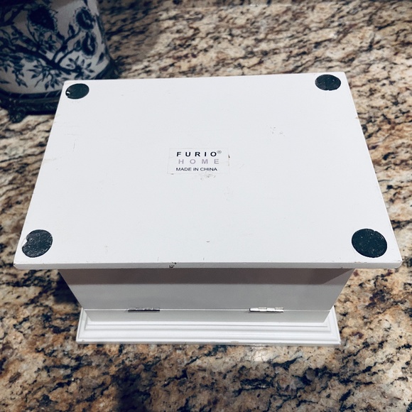 Furio Home White Wooden Box - Picture 5 of 7
